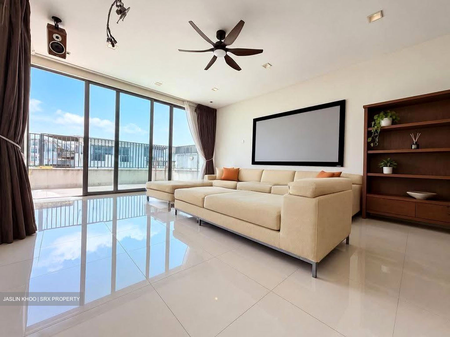 Carlisle Road (D8), Terrace #639971861